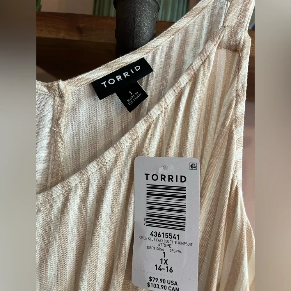 Torrid Beige Striped Jumpsuit NWT - Picture 8 of 9